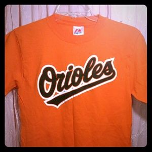 New Majestic Orioles tshirt NWOTS  Y/A  Medium
