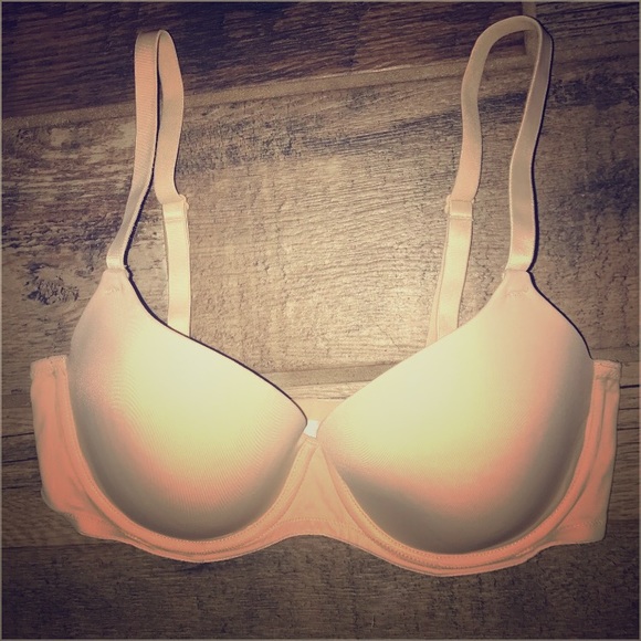 VS PINK wear everywhere Bra 36C (2 available) - Picture 1 of 3