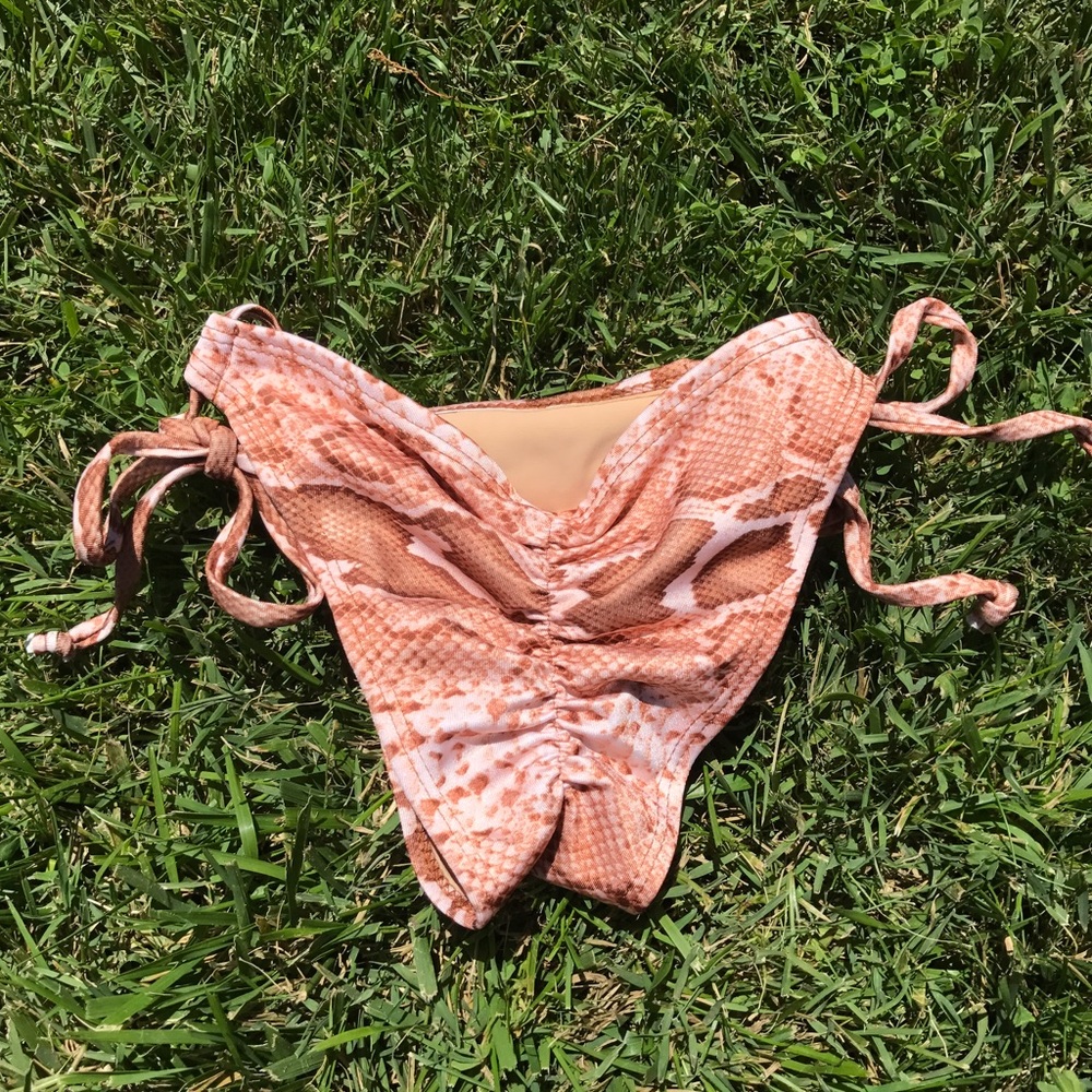 SUPER SALE XMAS🎄🎁 String Bottoms- Nude Snakeskin