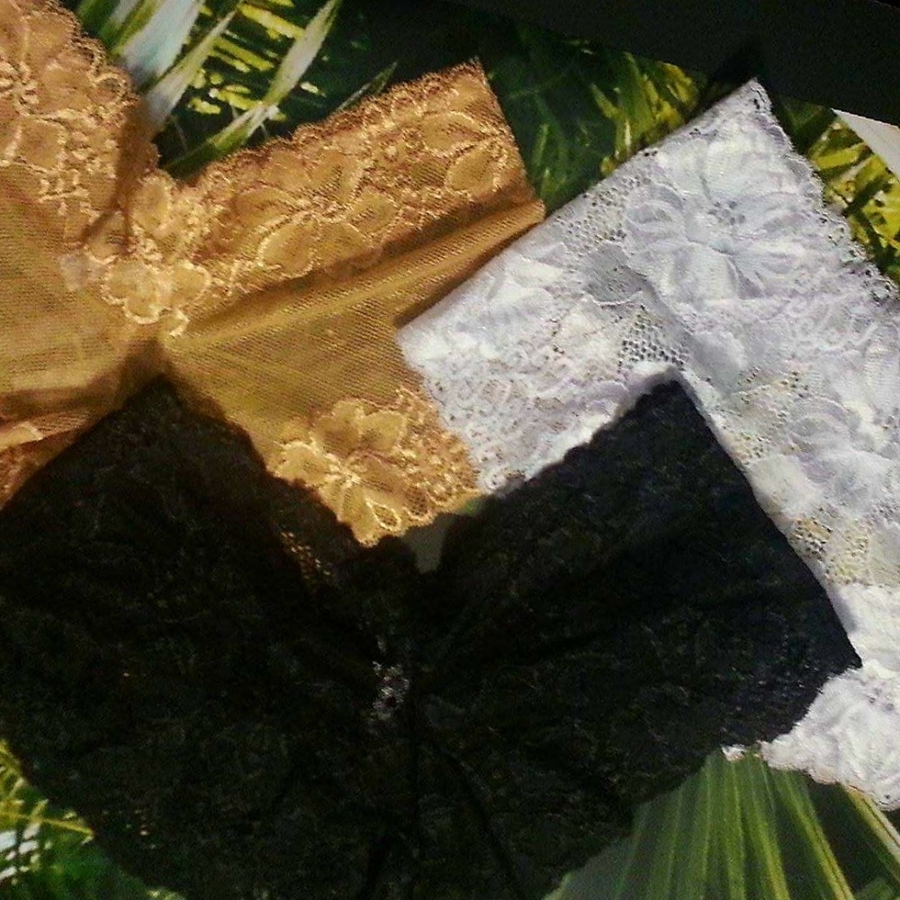 Set of three lace panties Condition = NWOT