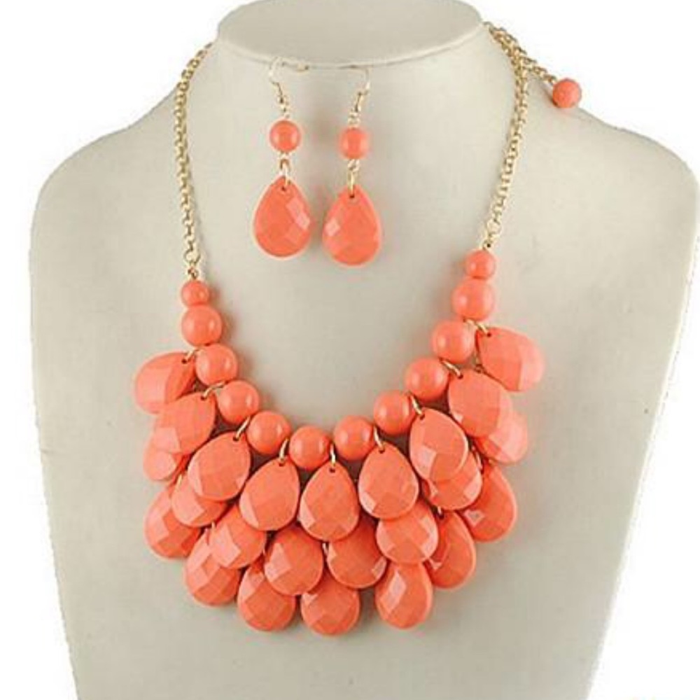 Trendy layered statement necklace-choice