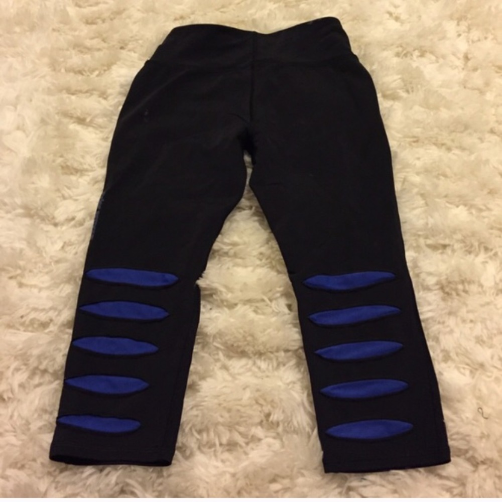 Under armour compression capris