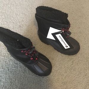 Toddler boys black snow boots