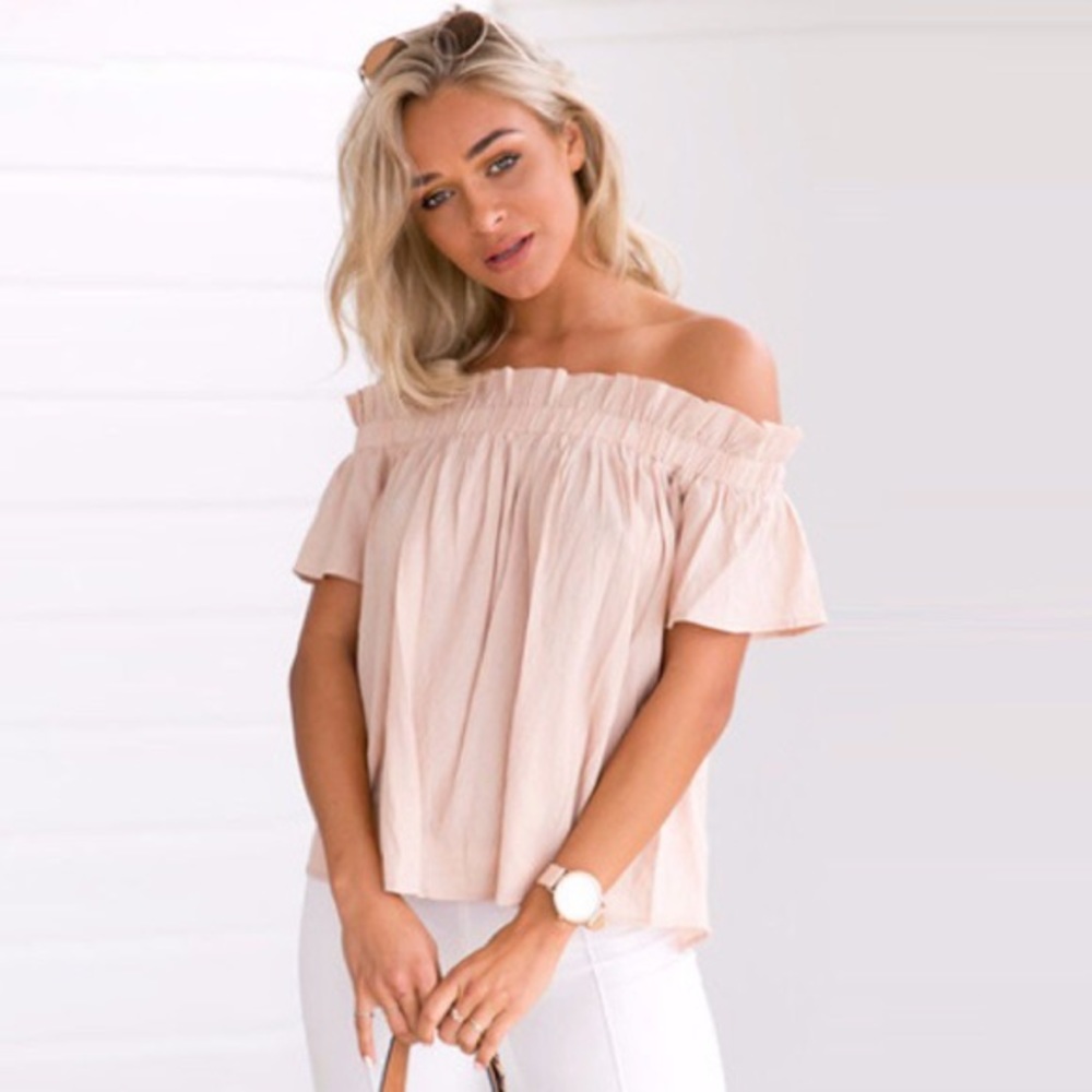 NEVER WORN Off the Shoulder Blouse
