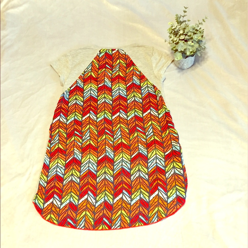 EUC High/Low Fashion Top - Picture 3 of 4