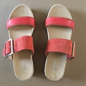 Dr. Scholl's Frill Slide