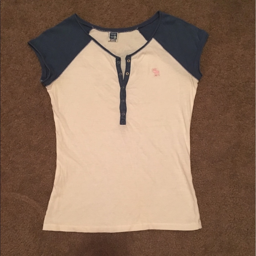 Abercrombie &a Fitch Tee