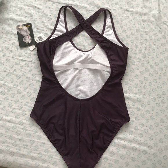 Woman swimsuit. - Picture 6 of 6