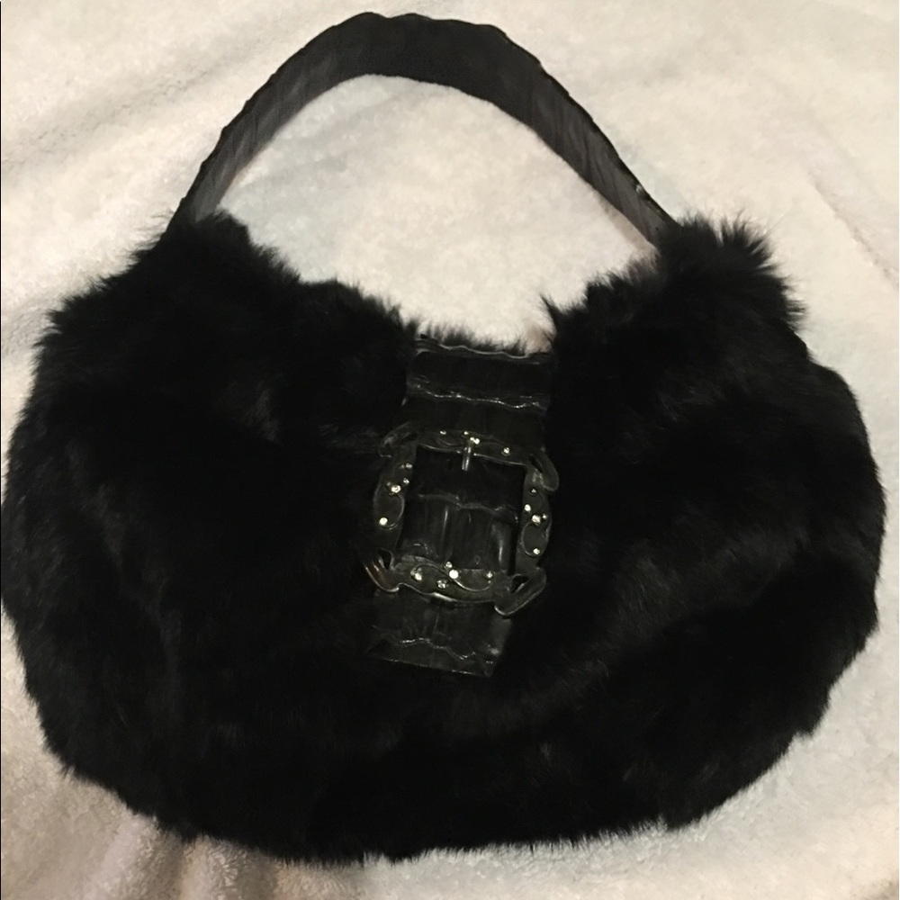 Black fur DESMO back with leather buckle
