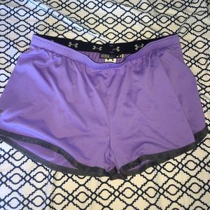 • Under Armour Shorts •