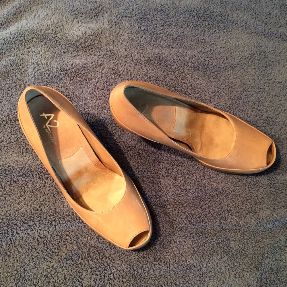 A2 Aerosoles comfort system heels