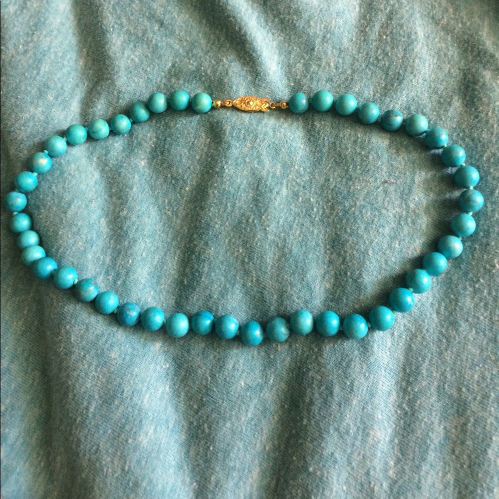 Vintage blue beaded necklace