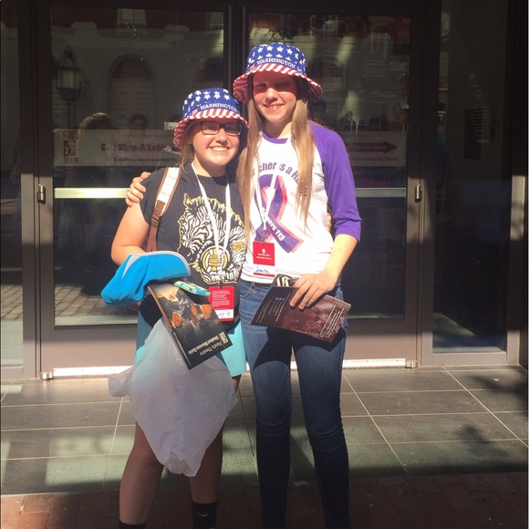 Meet your Posher, Samantha - Picture 1 of 1