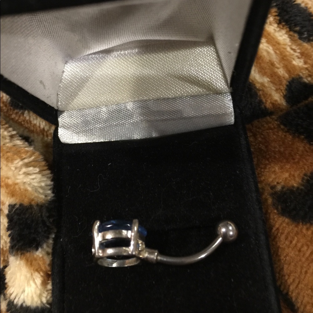 Blue Topaz Belly Ring - Picture 4 of 4