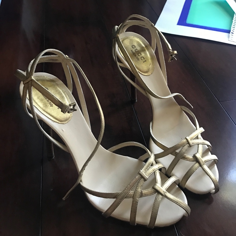 GOLD GUCCI HEELS✨