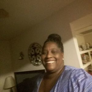 Meet your Posher, Carrie