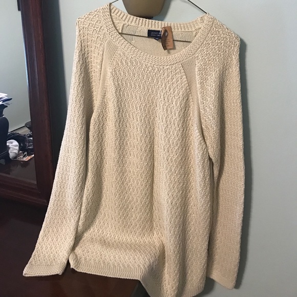 Jones New York Sweaters - Jones New York 100% acrylic cream sweater