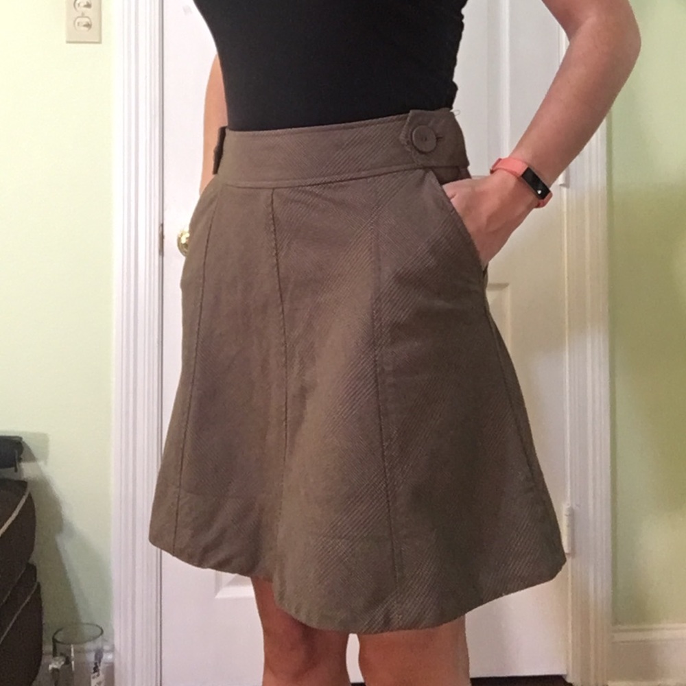 H&M Glen Pattern Plaid A-Line Skirt.