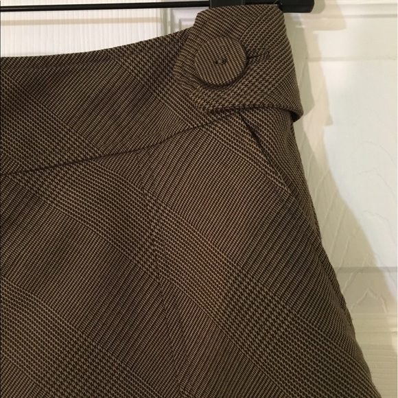 H&M Glen Pattern Plaid A-Line Skirt. - Picture 5 of 5