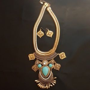 Beautiful Gold and Turquoise Necklace  Set