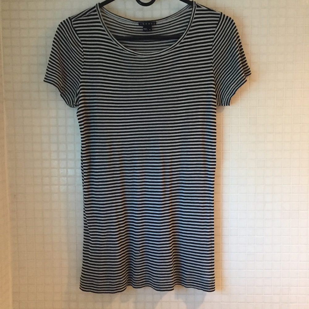 Theory striped tee/top drapey knit