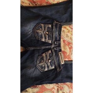 PRICE FIRM ROCK REVIVAL. NWOT! SIZE 28!