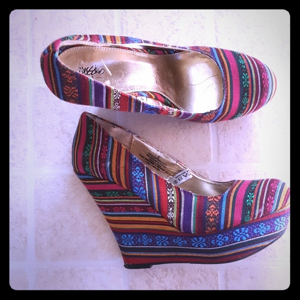 Tribal Wedges CUTE!!!