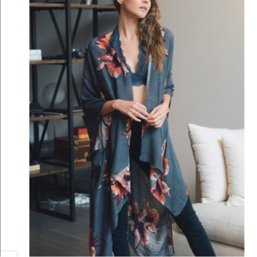 New Floral Print Boho Cute Kimono (Various Colors) - Picture 7 of 8
