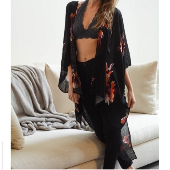New Floral Print Boho Cute Kimono (Various Colors) - Picture 2 of 8