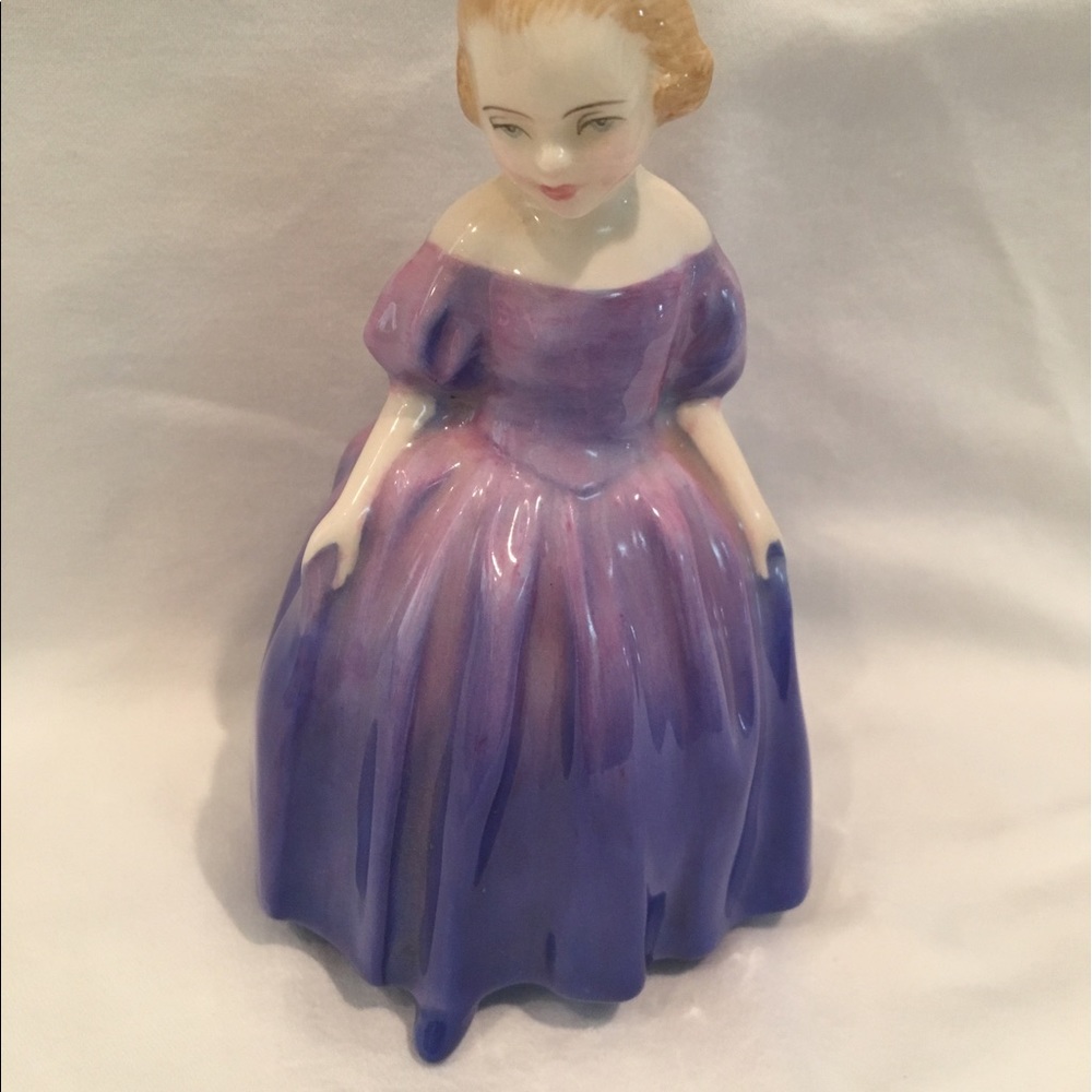 Royal Doulton Figurine MARIE