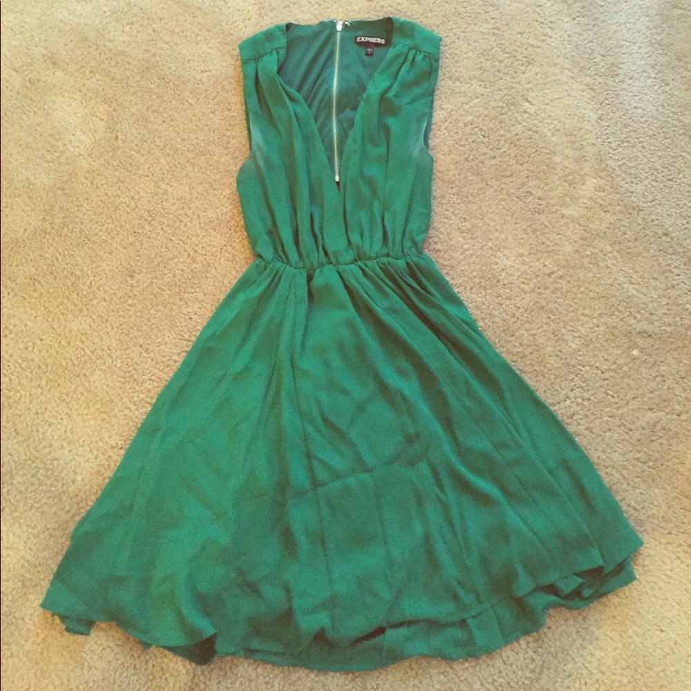 Express green dress