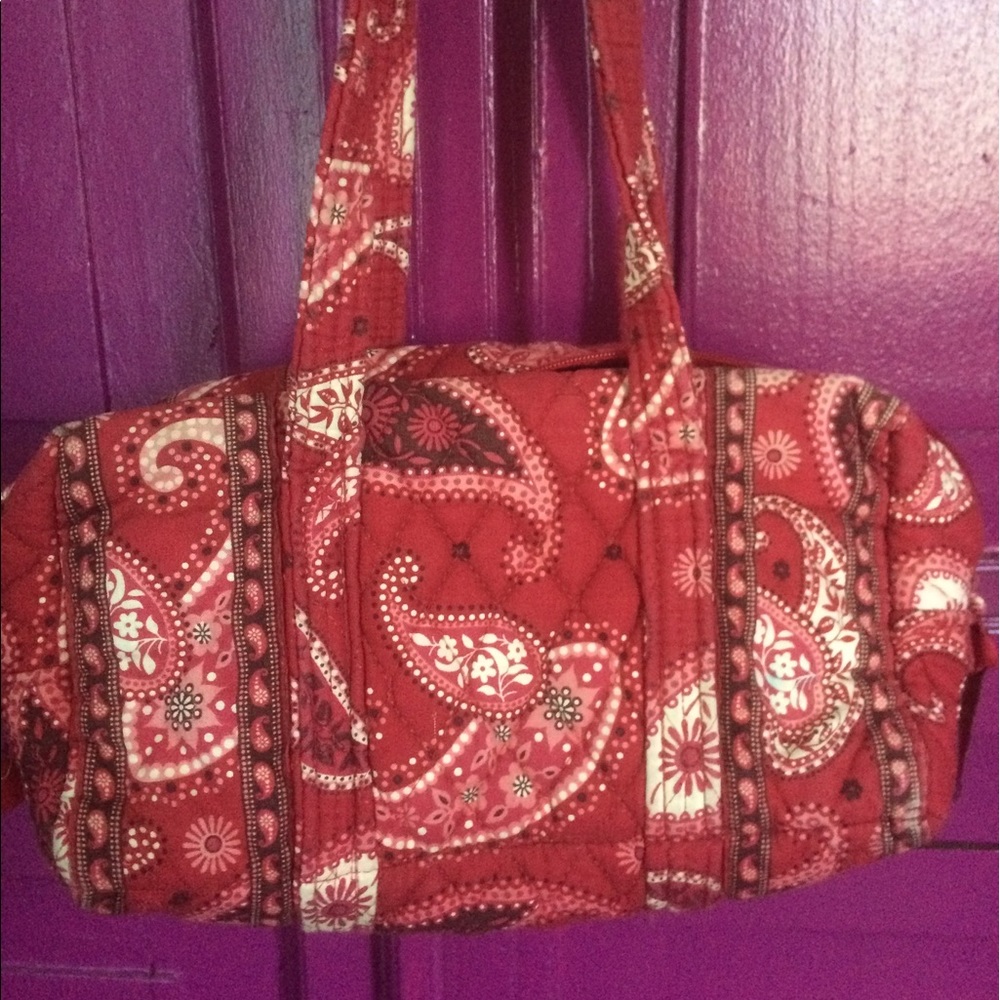 Vera Bradley red paisley Mandy purse