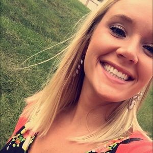Meet your Posher, Lexi
