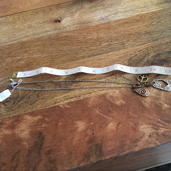 Lia Sophia necklace - Picture 3 of 5