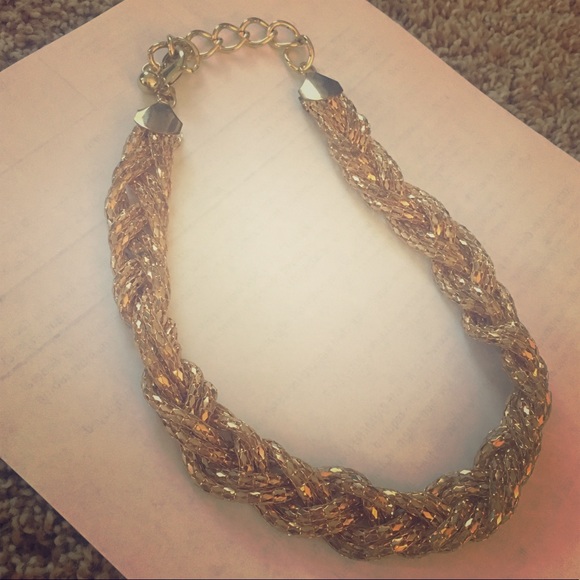 Express Jewelry - SALE❗️Express Gold Colored Fashion Necklace