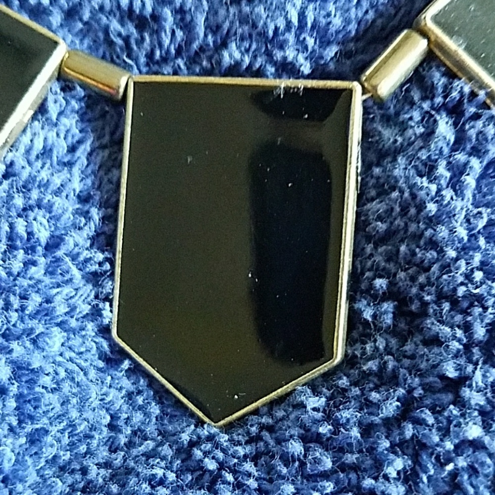 Necklace - Picture 2 of 3