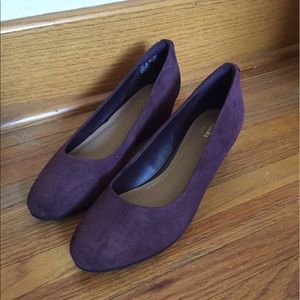 Clarks Vendra Bloom Aubergine Suede Wedges