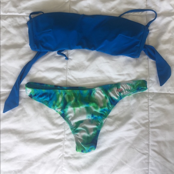 Beautiful Bikini Set👙 - Picture 2 of 3