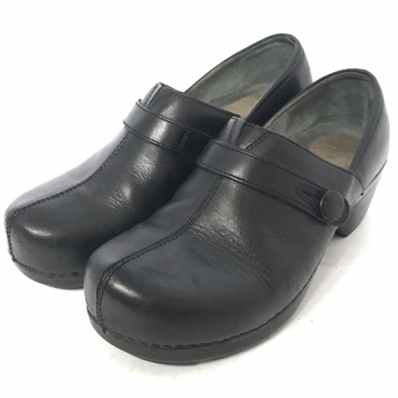 Dansko Black Elastic Strap Shoes Dansko Black Elastic Strap Shoes
