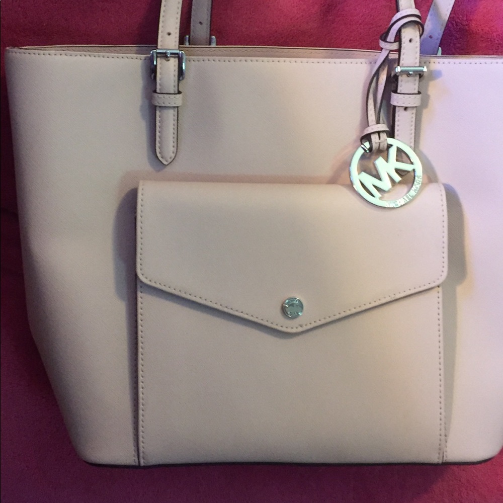 Michael kors purse