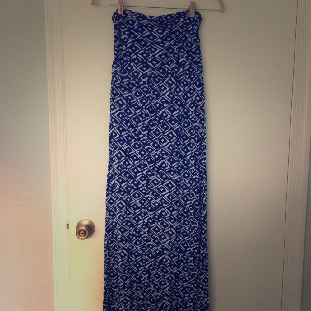 Flowy blue pattern long dress xs