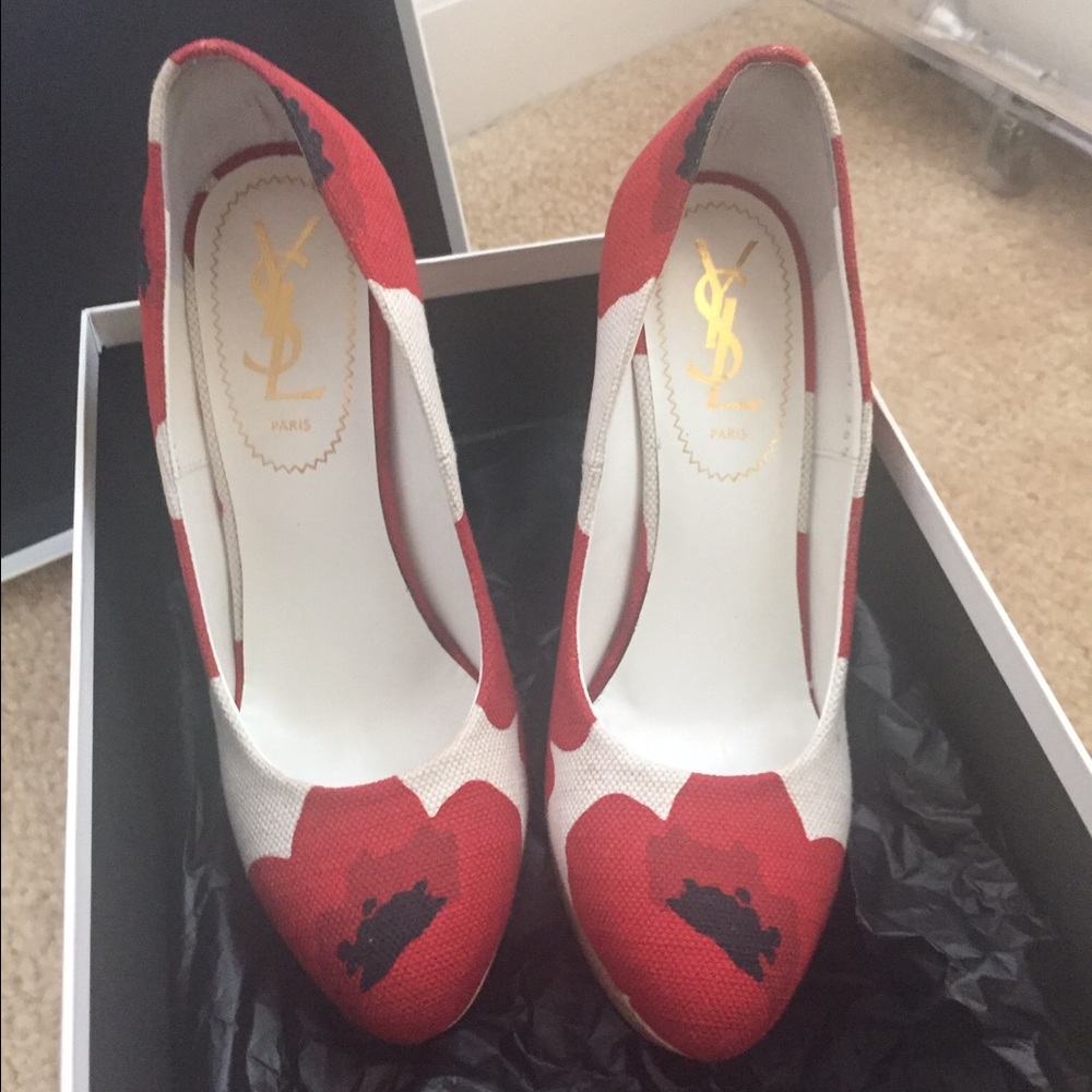 yves saint laurent maryna poppy Sz 35.5 Fits 36