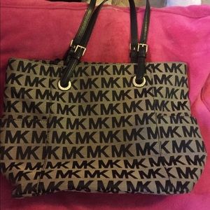Michael kors purse