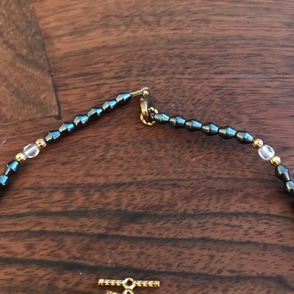 Gray metallic chrome bead necklace & bracelet set - Picture 4 of 7