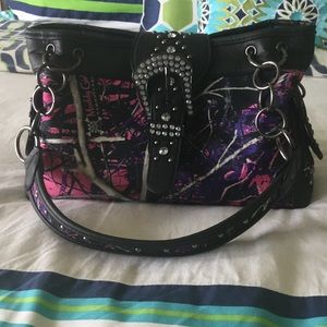 Monte Vista Women's Muddy Girl Camo Purse
