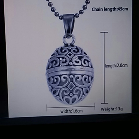 Luminescent Magic Oval Glowing Locket Pendant - Picture 3 of 8