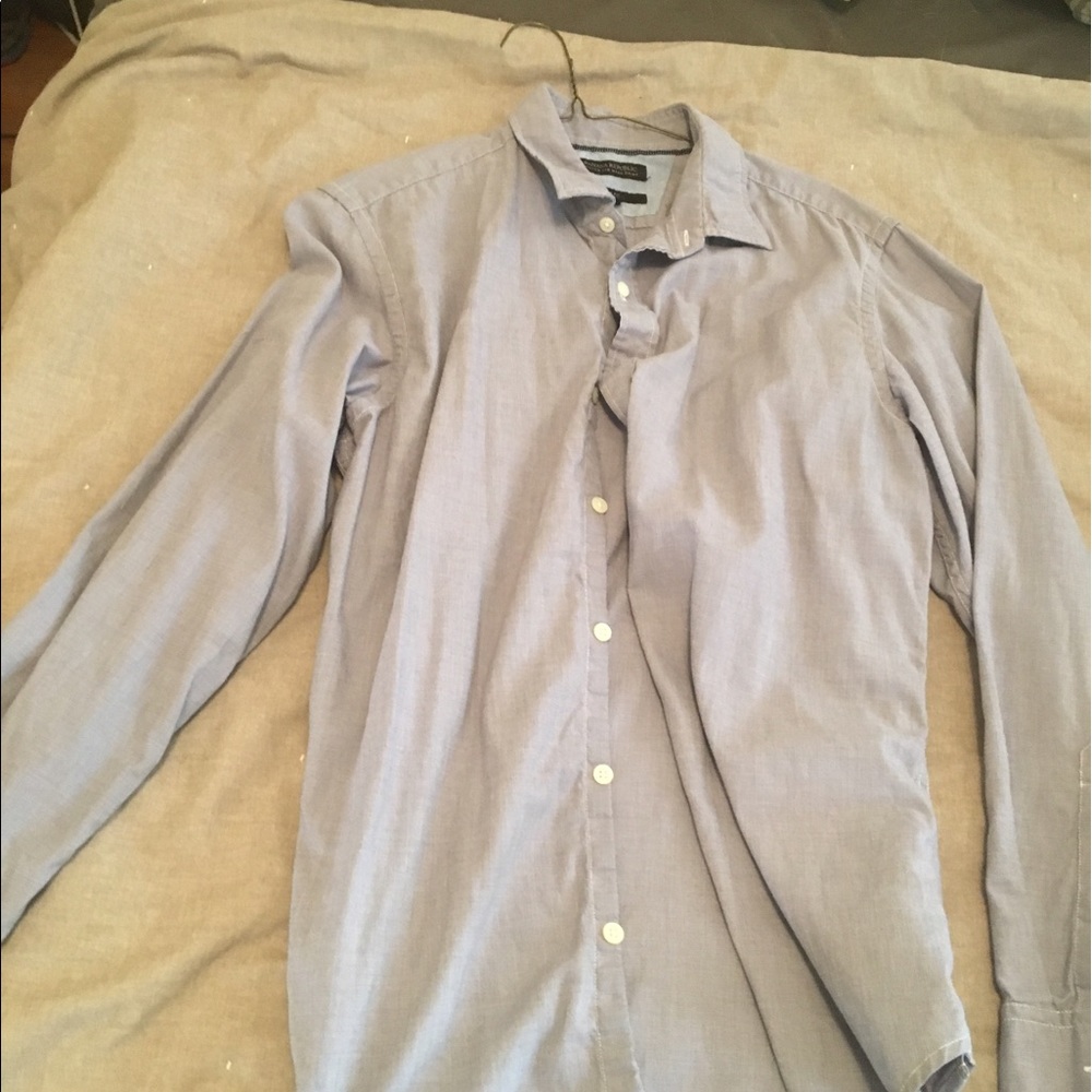 This is a slim fit custom 078 custom wash shirt.