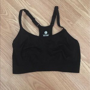 Black sports bra size medium