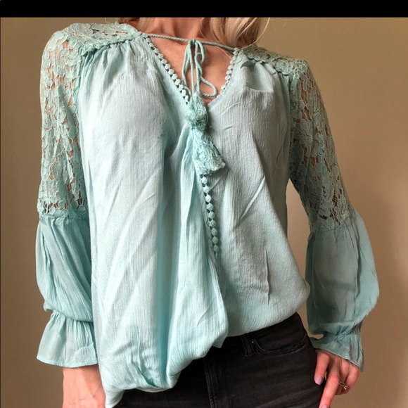 Surplice blouse - Picture 3 of 8