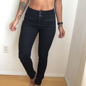 Black highwaisted skinny jeans